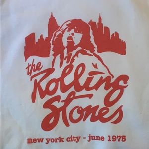 white cropped hoodie